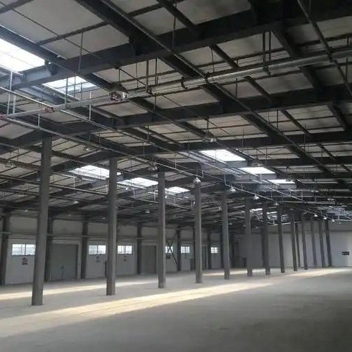 Quels sont les avantages de la construction d'une usine de structures en acier?