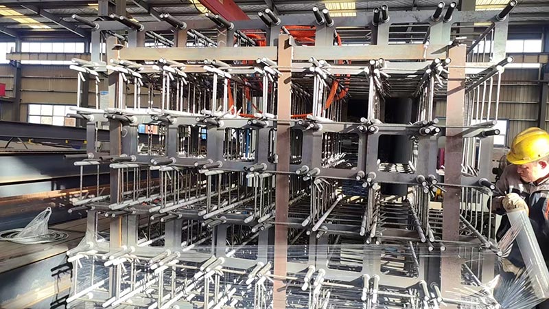 Qingdao Liweiyuan livre des boulons d'ancrage à haute résistance pour un élevage de poulets en Nouvelle-Zélande