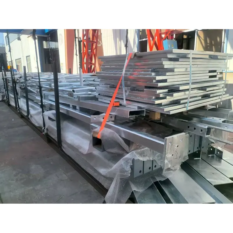 Escaliers de la structure en acier